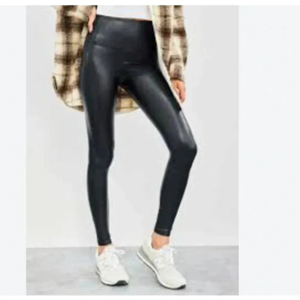 Aritzia Wilfred Free - Black Faux Leather Daria Leggings - CXSmall